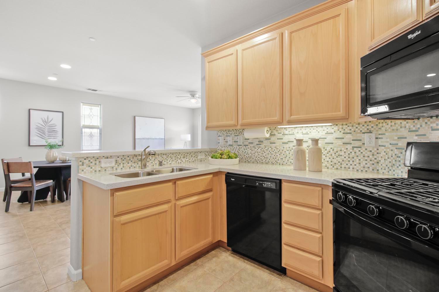 Glenmark Way, Roseville, California image 9