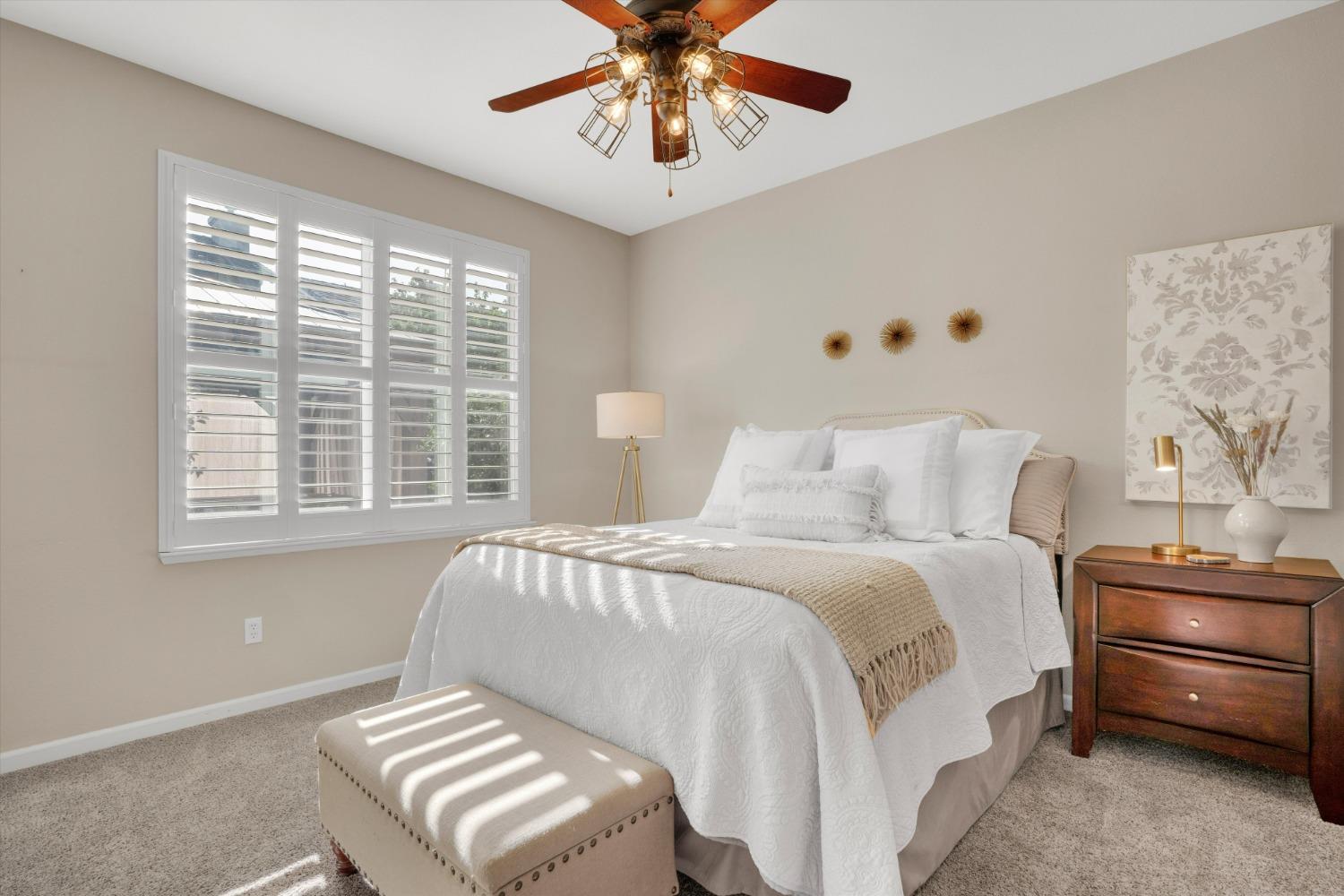 Detail Gallery Image 23 of 45 For 10924 Lakemore, Stockton,  CA 95219 - 5 Beds | 3 Baths