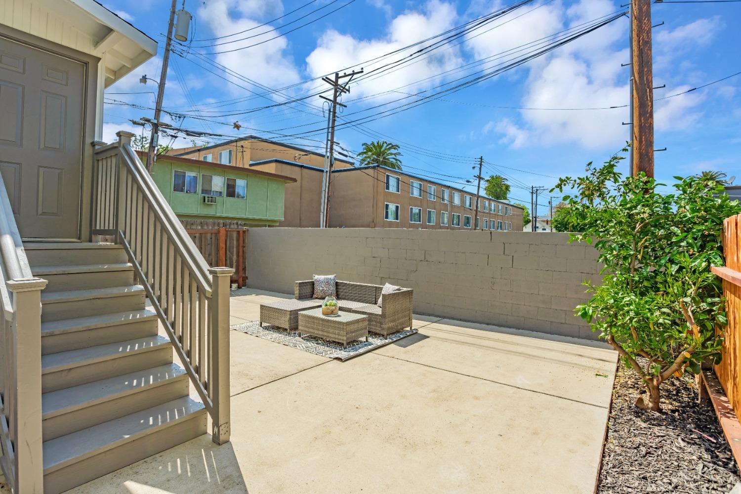 29th, Sacramento, California image 31