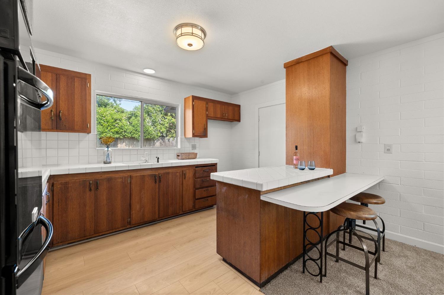 Pinot Way, Rancho Cordova, California image 16