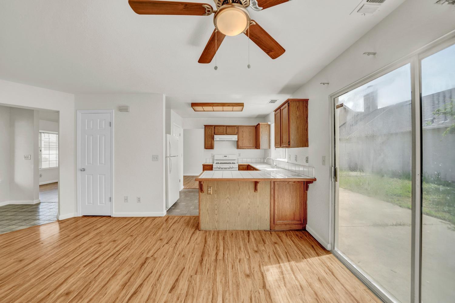 Detail Gallery Image 34 of 36 For 2820 Stone Ter, Modesto,  CA 95355 - 3 Beds | 2/1 Baths