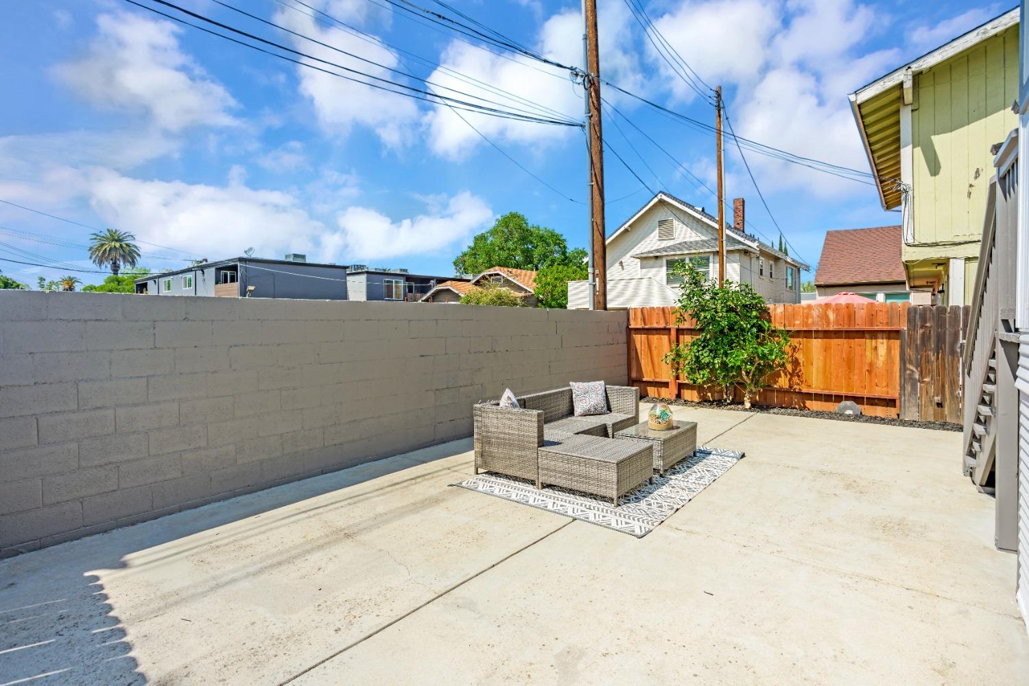 29th, Sacramento, California image 34