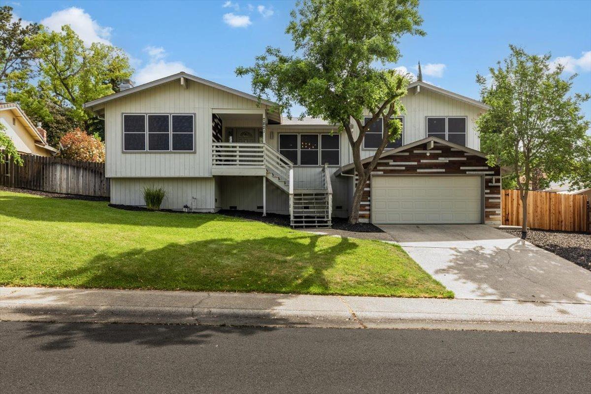 Palmyra Drive, Fair Oaks, California image 1