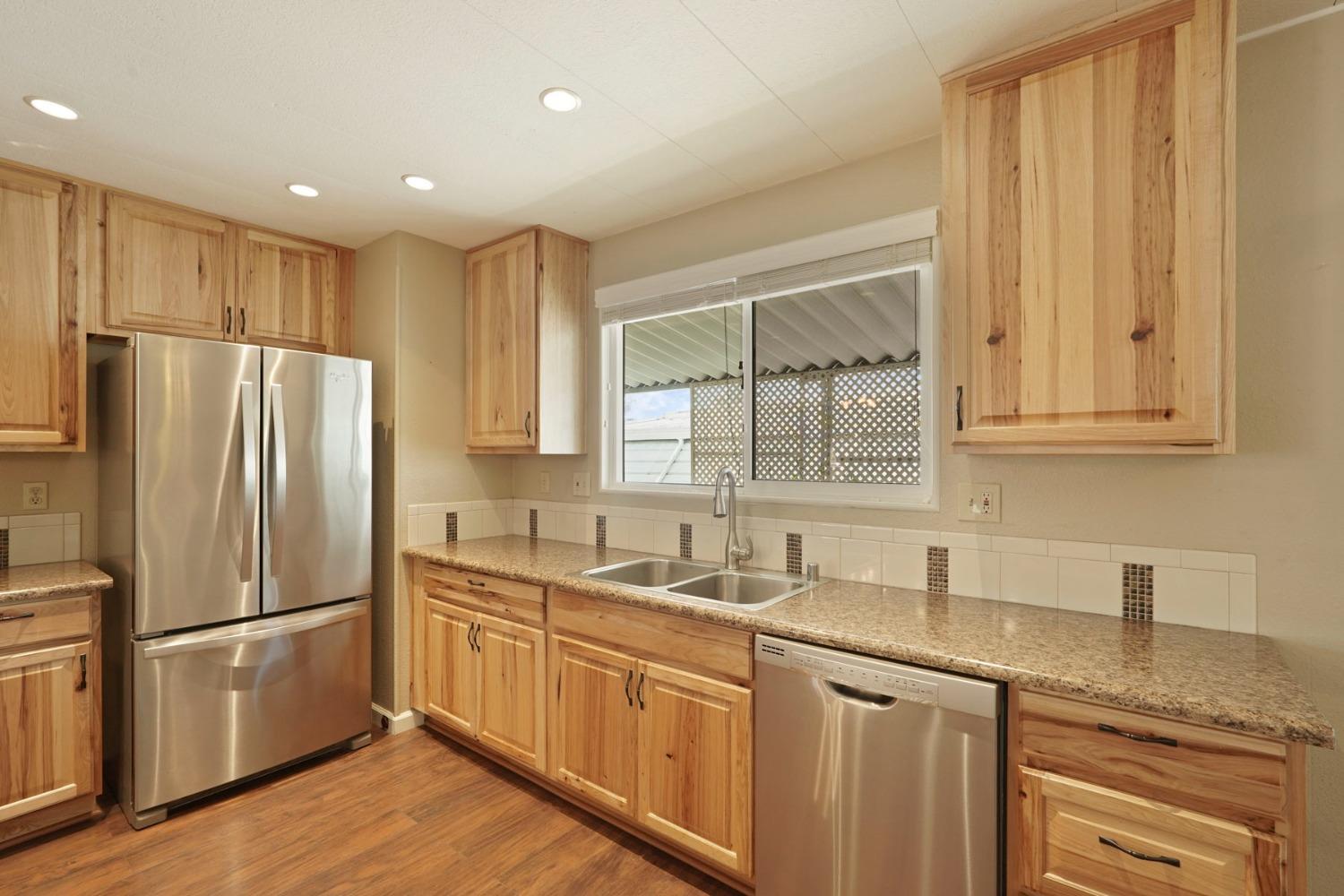 Detail Gallery Image 23 of 43 For 171 El Centro Dr, Lodi,  CA 95240 - 3 Beds | 2 Baths
