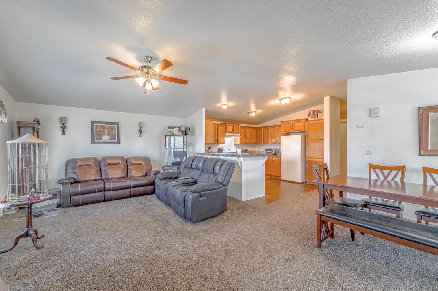 Detail Gallery Image 6 of 47 For 132 Sloop, Modesto,  CA 95356 - 2 Beds | 2 Baths
