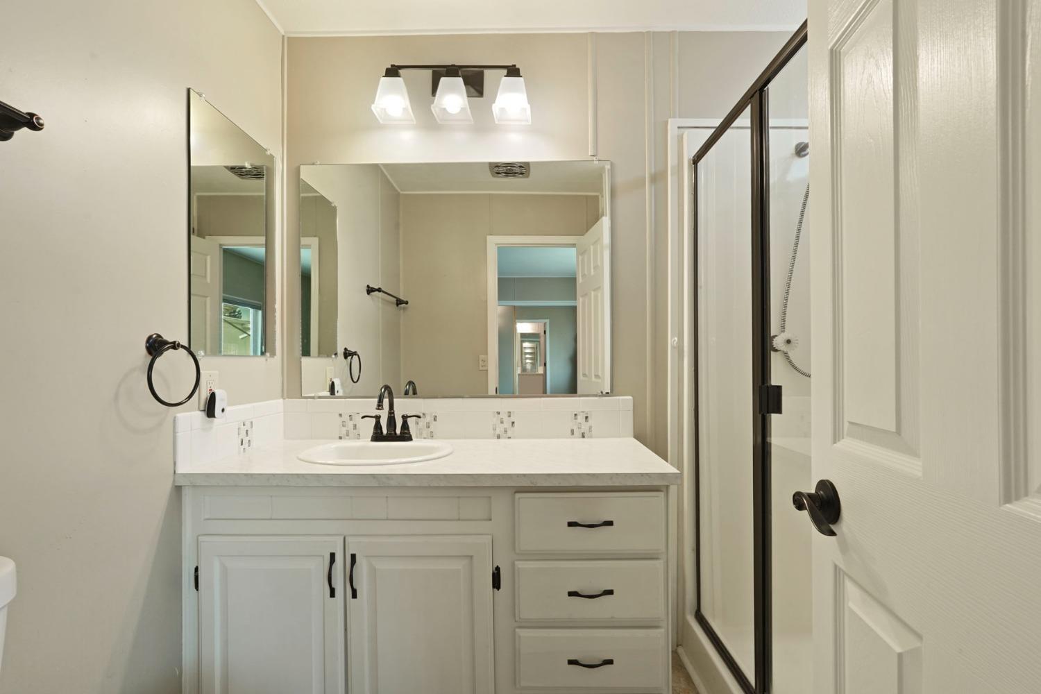 Detail Gallery Image 39 of 43 For 171 El Centro Dr, Lodi,  CA 95240 - 3 Beds | 2 Baths