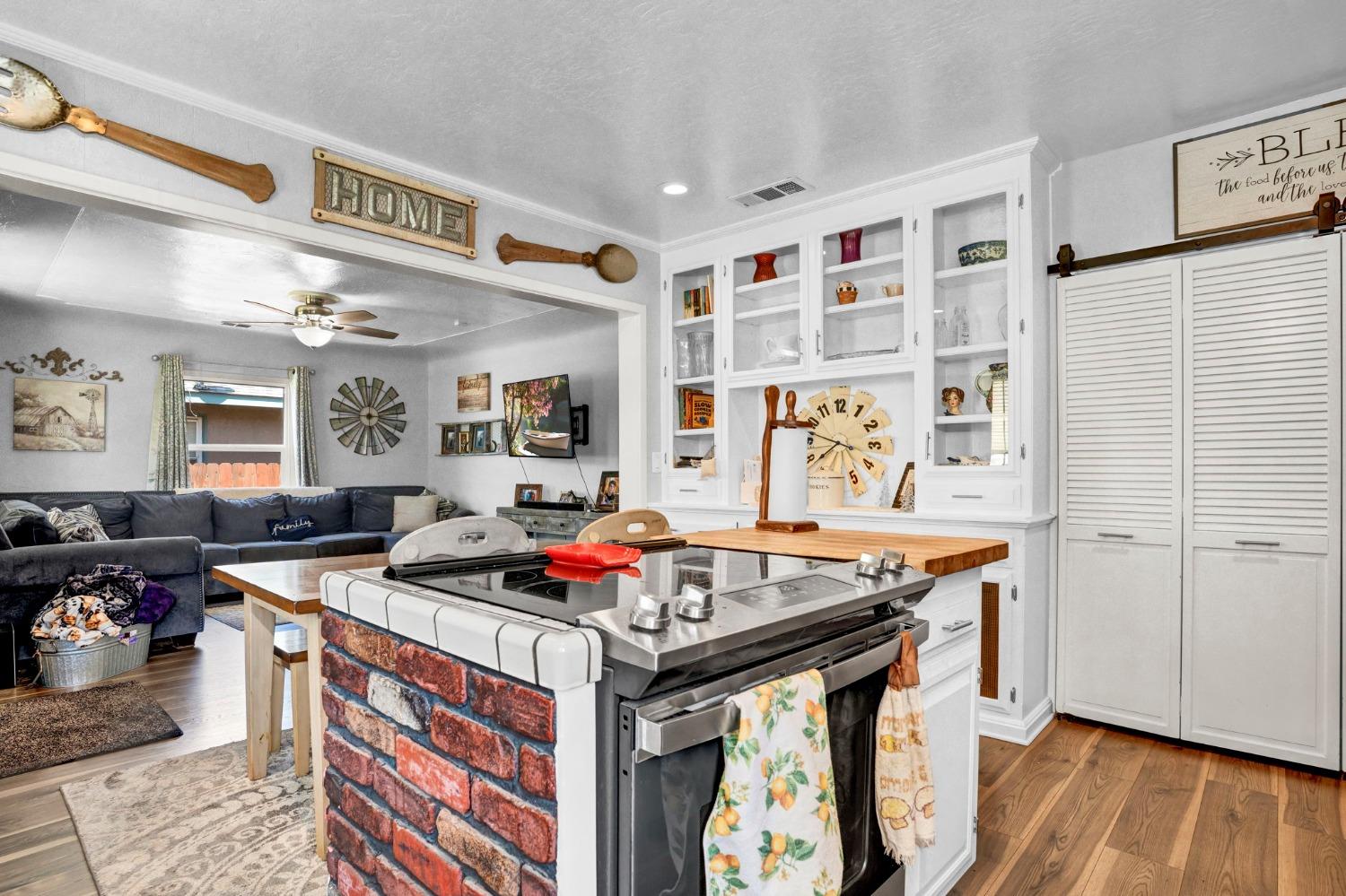 Detail Gallery Image 23 of 48 For 2112 6th St, Hughson,  CA 95326 - 3 Beds | 2 Baths