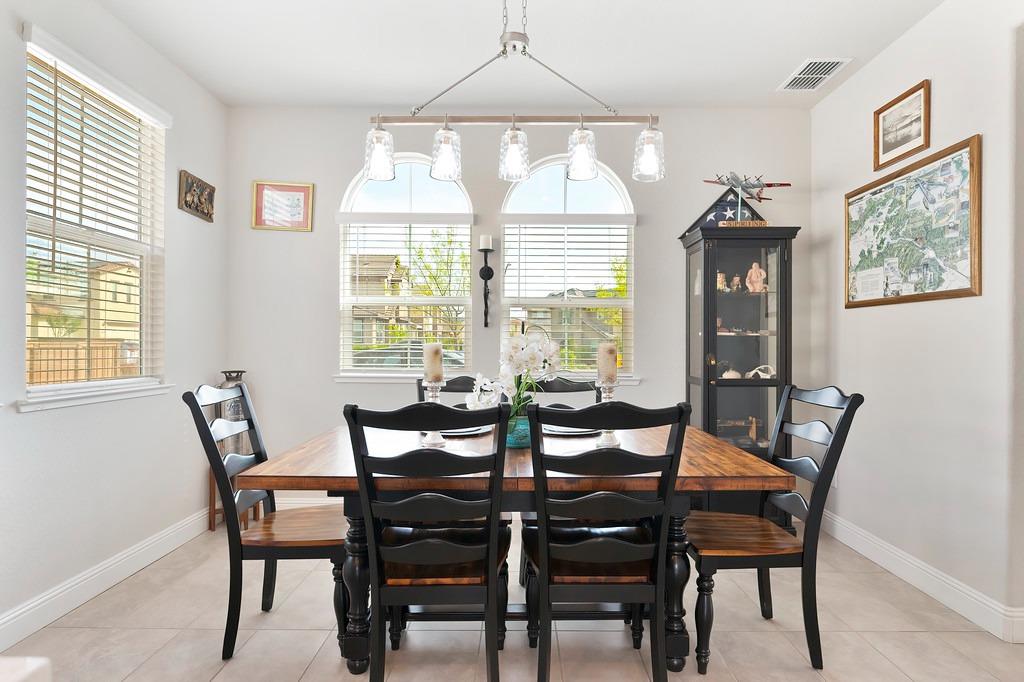 Portico Circle, Rancho Cordova, California image 11