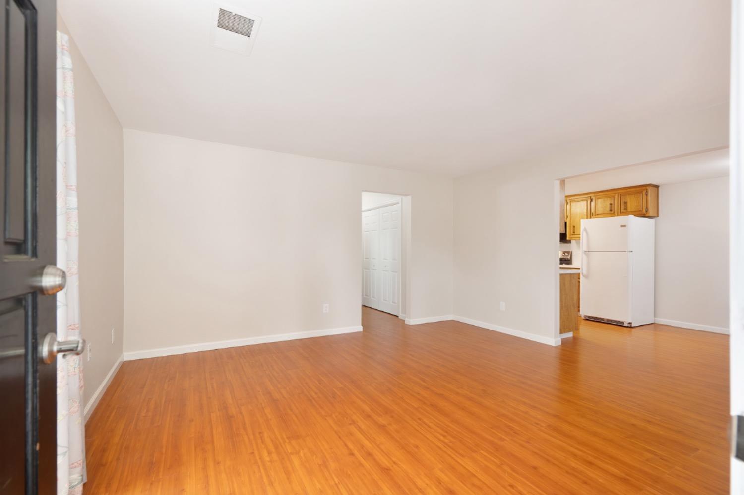 Detail Gallery Image 7 of 86 For 5209 Glide Dr, Davis,  CA 95618 - – Beds | – Baths