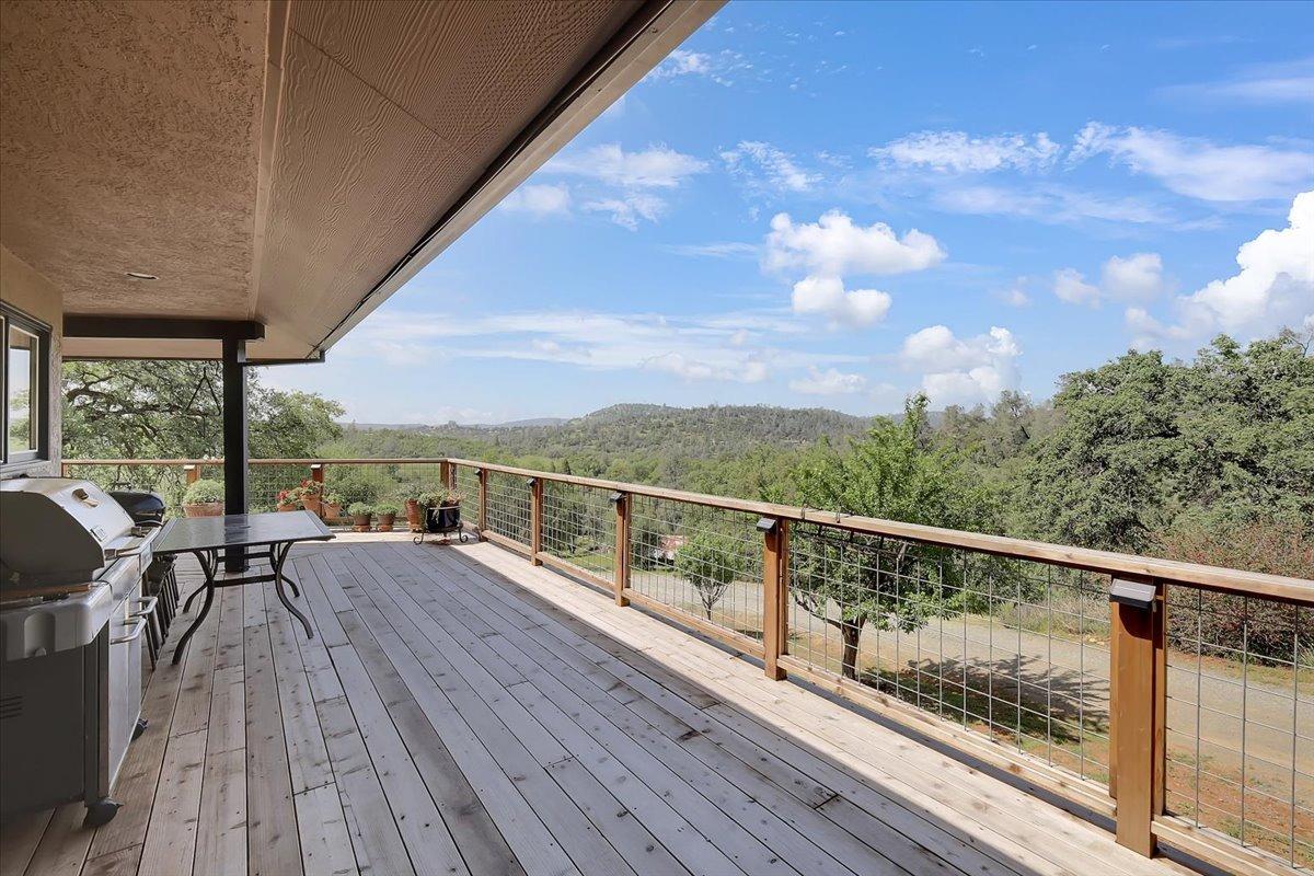 Detail Gallery Image 65 of 99 For 9521 Sicard Flat Rd, Browns Valley,  CA 95918 - 4 Beds | 3/1 Baths