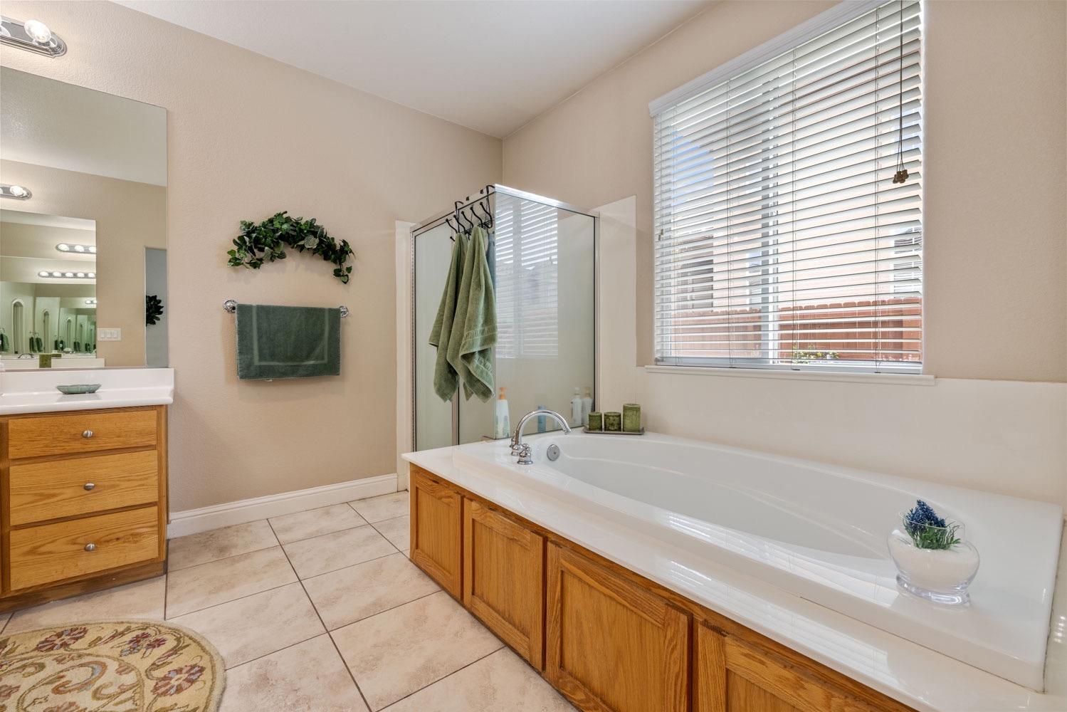 Detail Gallery Image 41 of 49 For 4020 Persimmon, Turlock,  CA 95382 - 4 Beds | 3 Baths