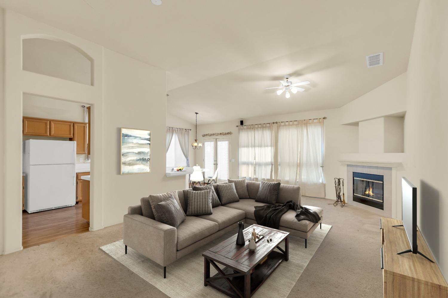 Lakepoint Drive, Elk Grove, California image 9