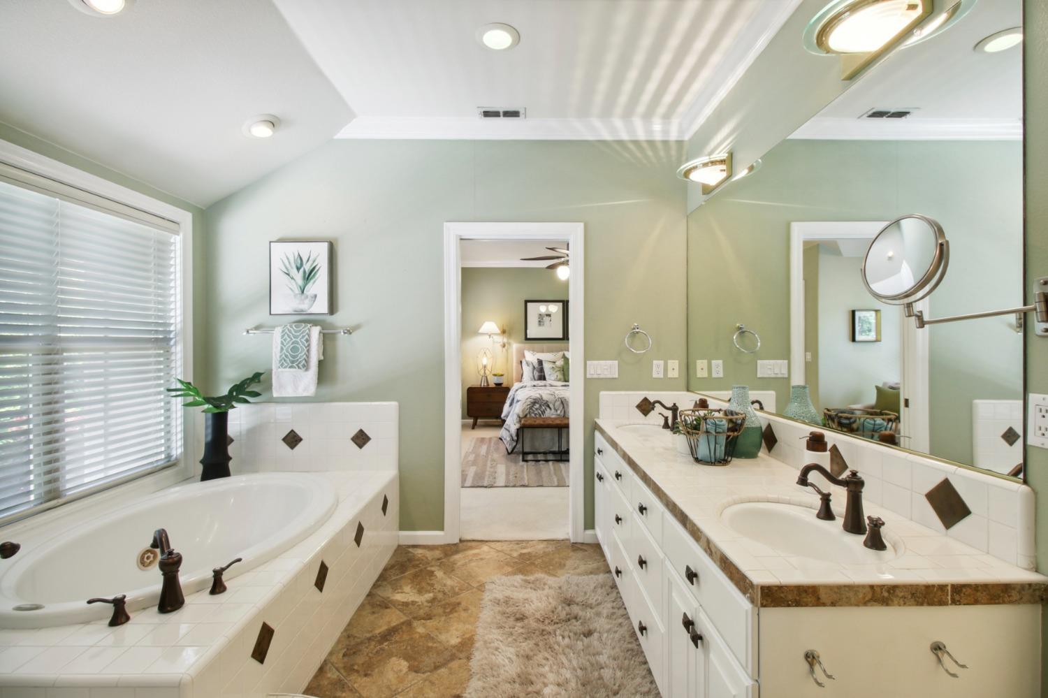Detail Gallery Image 33 of 55 For 2119 Dinosaur Pl, Davis,  CA 95616 - 4 Beds | 2/1 Baths