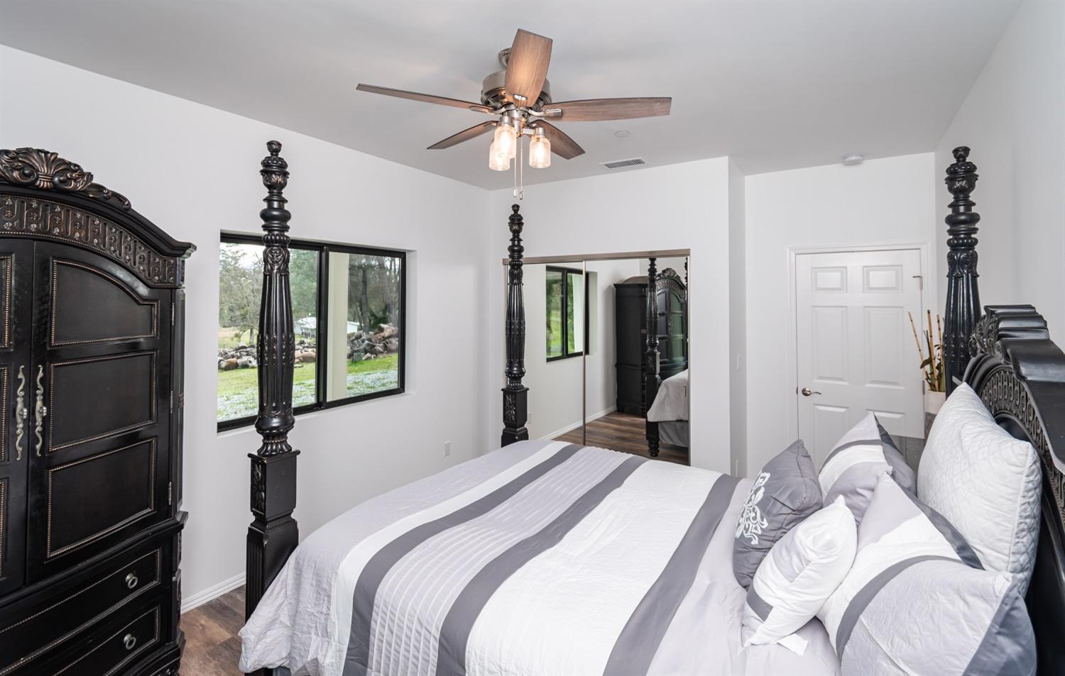 Detail Gallery Image 24 of 93 For 3000 Springhill Rd, Somerset,  CA 95684 - 3 Beds | 2/1 Baths