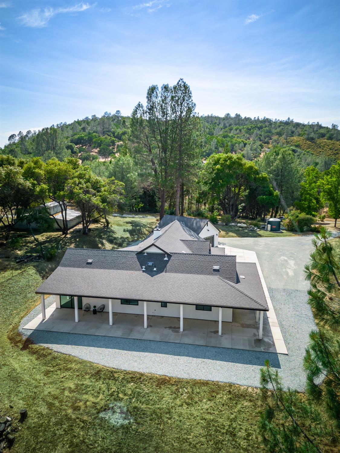Detail Gallery Image 5 of 93 For 3000 Springhill Rd, Somerset,  CA 95684 - 3 Beds | 2/1 Baths