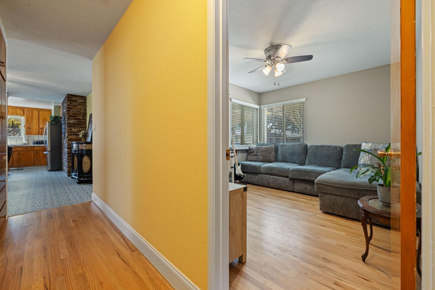 Detail Gallery Image 25 of 37 For 1610 Springwood Dr, Modesto,  CA 95350 - 3 Beds | 2 Baths