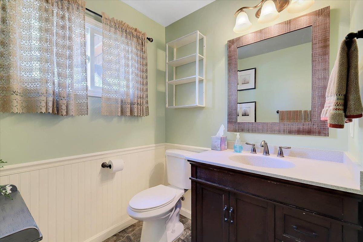 Detail Gallery Image 52 of 99 For 9521 Sicard Flat Rd, Browns Valley,  CA 95918 - 4 Beds | 3/1 Baths