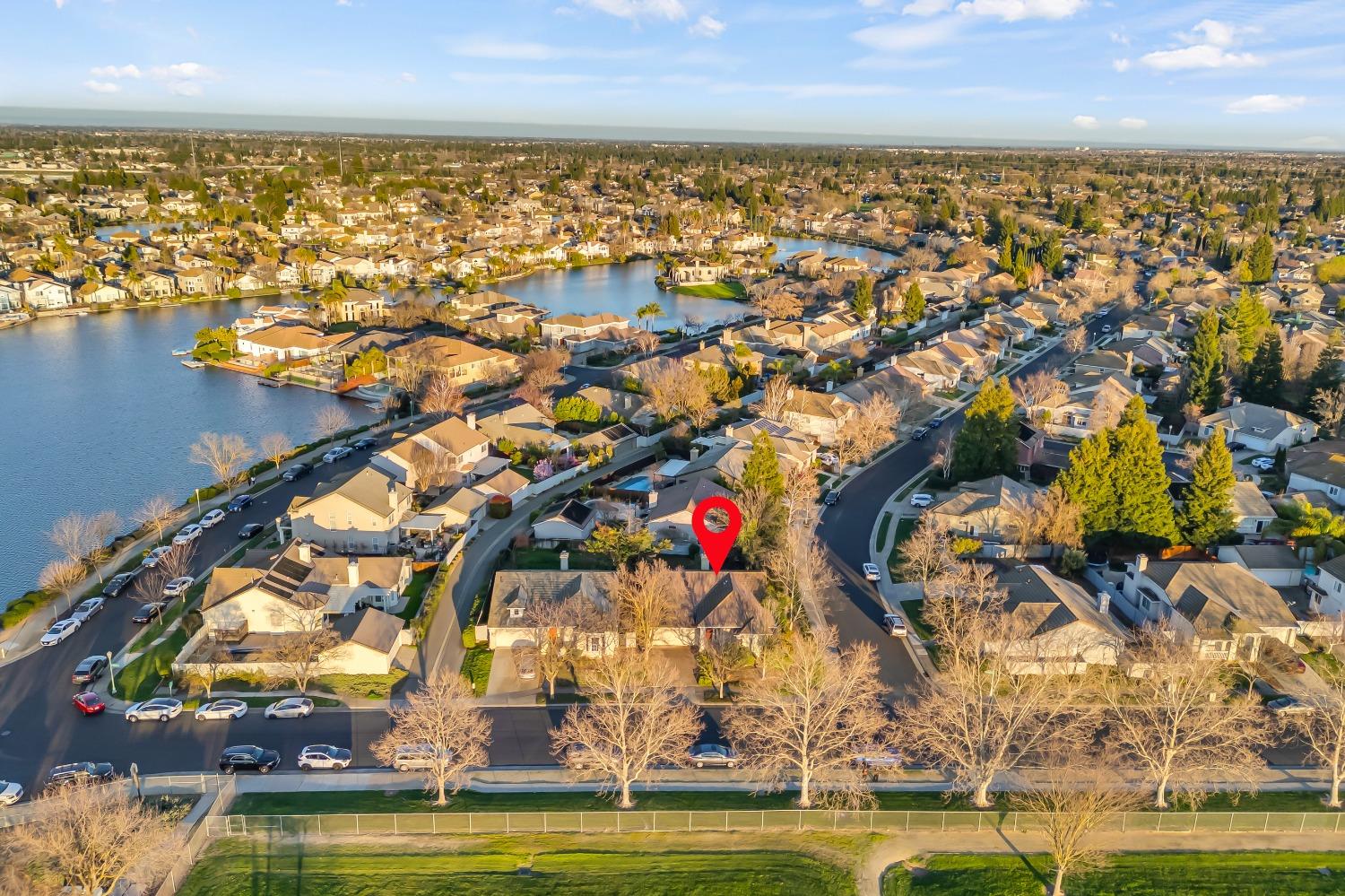 Lakepoint Drive, Elk Grove, California image 37
