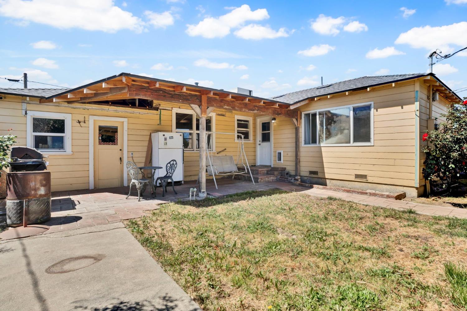 Detail Gallery Image 40 of 48 For 2112 6th St, Hughson,  CA 95326 - 3 Beds | 2 Baths