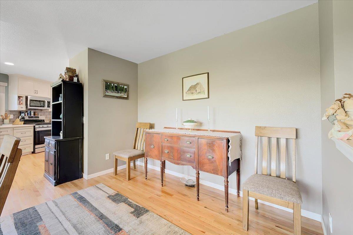Detail Gallery Image 21 of 99 For 9521 Sicard Flat Rd, Browns Valley,  CA 95918 - 4 Beds | 3/1 Baths