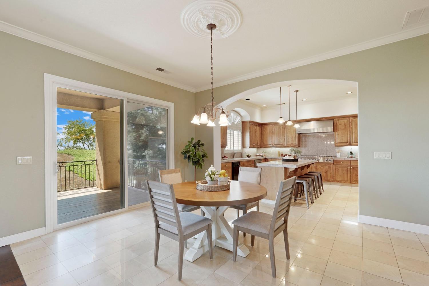 Detail Gallery Image 20 of 95 For 5474 Saint Andrews Dr, Stockton,  CA 95219 - 4 Beds | 3/1 Baths