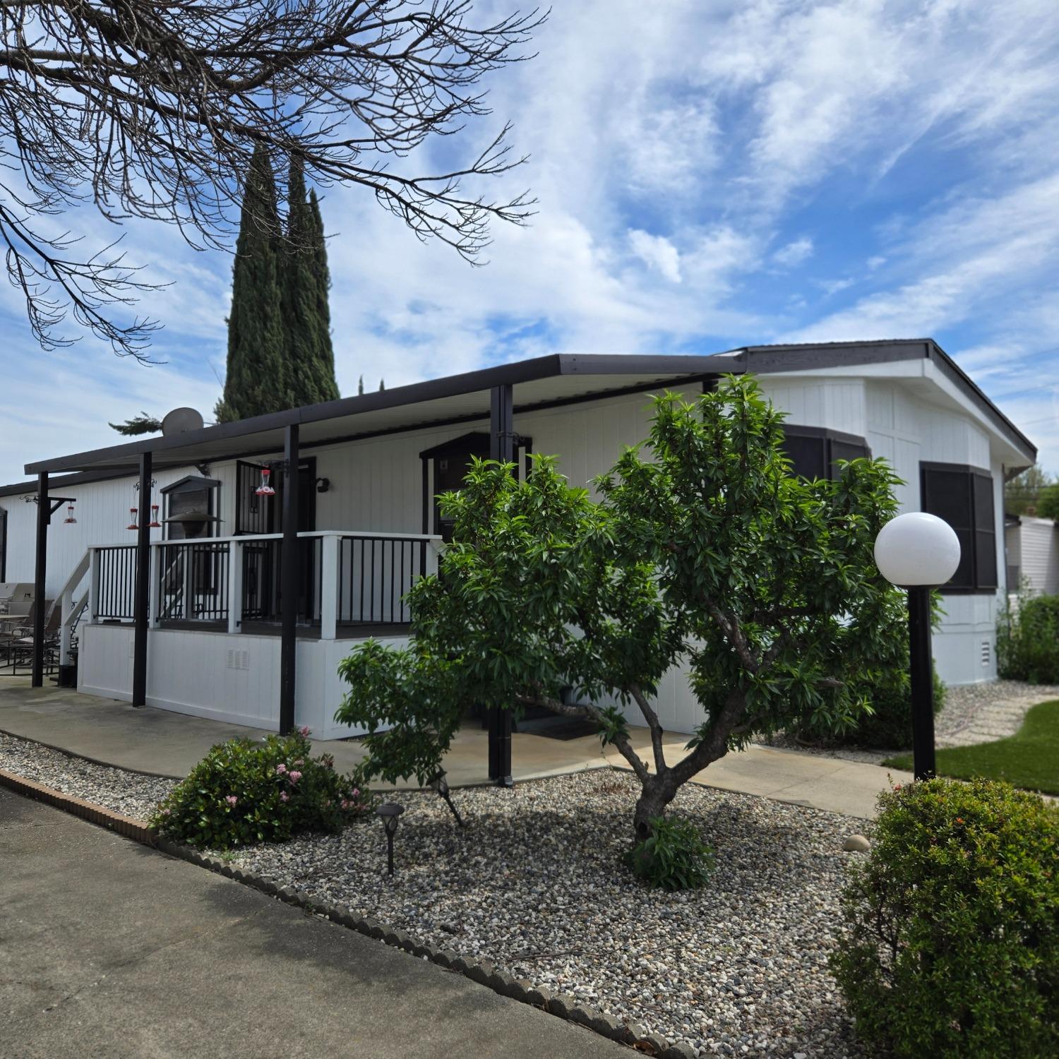 Detail Gallery Image 3 of 35 For 3120 Live Oak Blvd 63, Yuba City,  CA 95991 - 2 Beds | 2 Baths