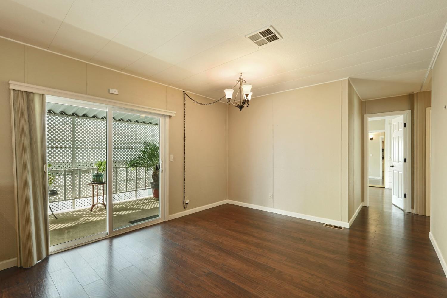 Detail Gallery Image 25 of 43 For 171 El Centro Dr, Lodi,  CA 95240 - 3 Beds | 2 Baths