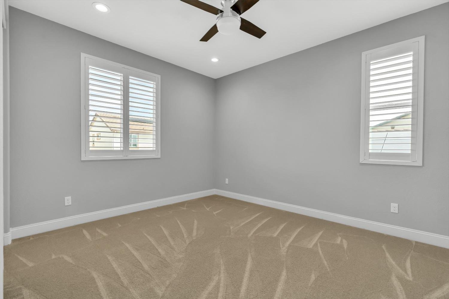 Detail Gallery Image 38 of 70 For 1725 Marina Dr, Lathrop,  CA 95330 - 5 Beds | 3/1 Baths