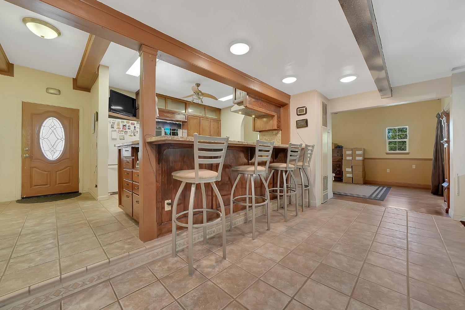 Detail Gallery Image 9 of 77 For 23101 Red Corral Rd, Pioneer,  CA 95666 - 4 Beds | 2/2 Baths