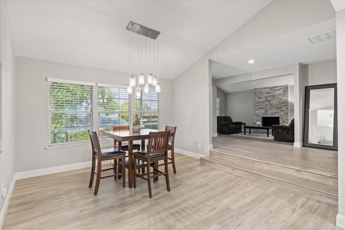 Palmyra Drive, Fair Oaks, California image 14