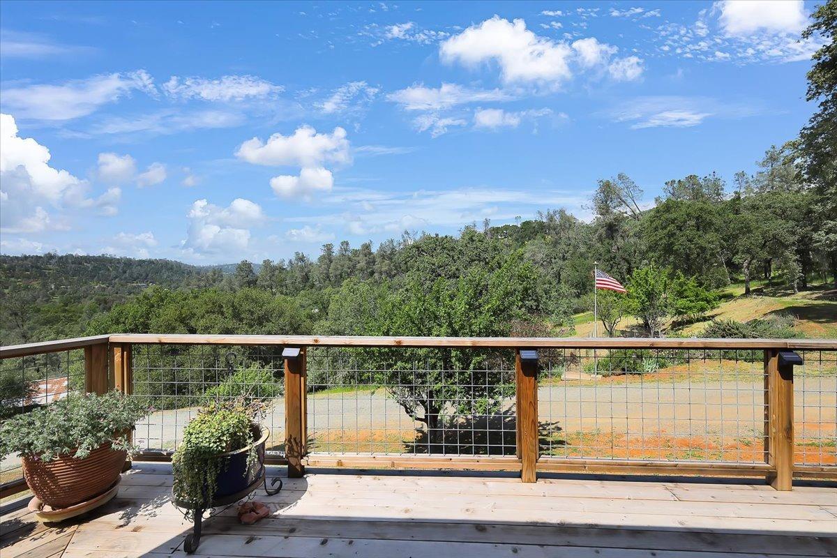 Detail Gallery Image 70 of 99 For 9521 Sicard Flat Rd, Browns Valley,  CA 95918 - 4 Beds | 3/1 Baths