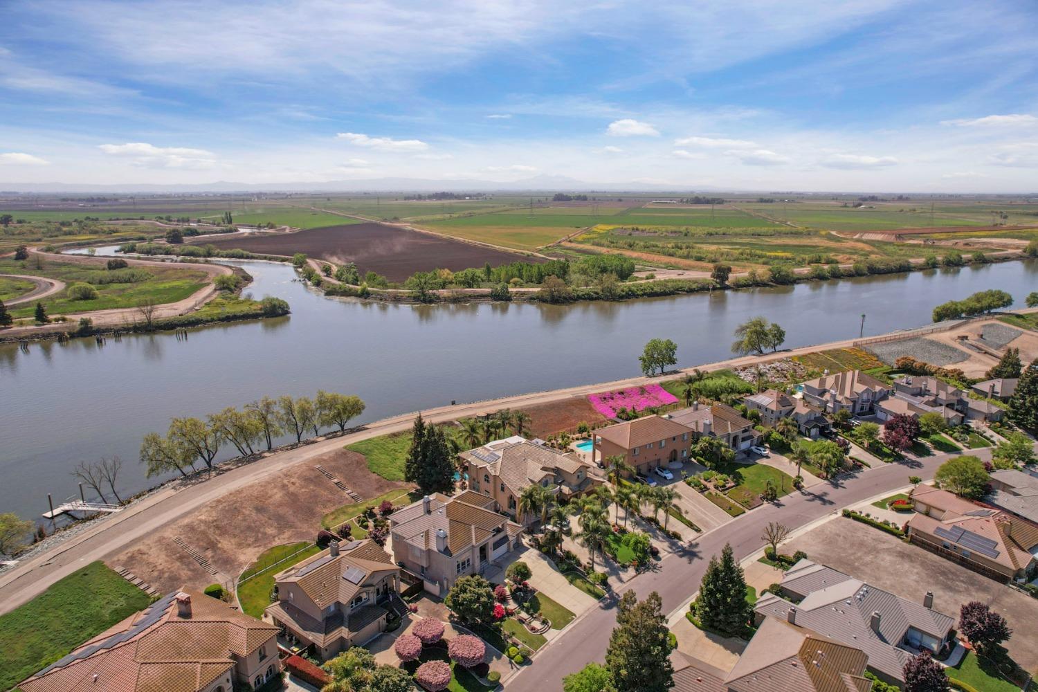 Detail Gallery Image 84 of 95 For 5474 Saint Andrews Dr, Stockton,  CA 95219 - 4 Beds | 3/1 Baths