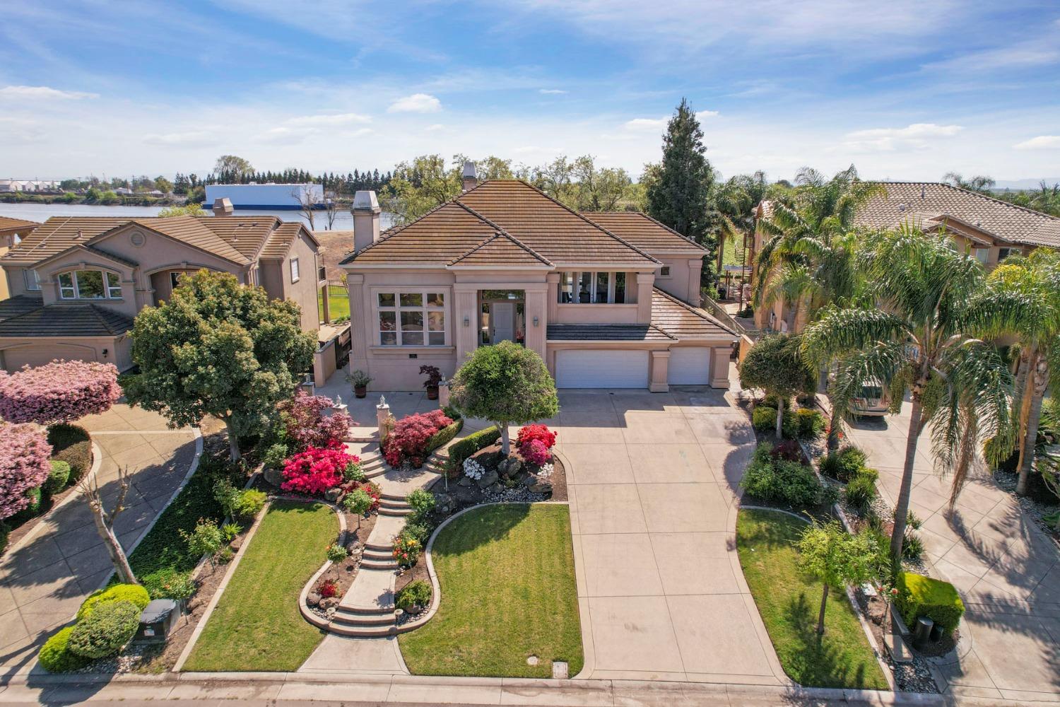 Detail Gallery Image 74 of 95 For 5474 Saint Andrews Dr, Stockton,  CA 95219 - 4 Beds | 3/1 Baths