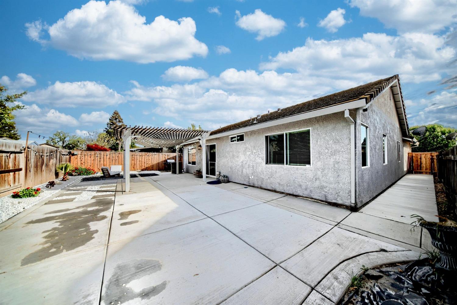 Detail Gallery Image 51 of 69 For 1683 William Moss Blvd, Stockton,  CA 95206 - 3 Beds | 2 Baths