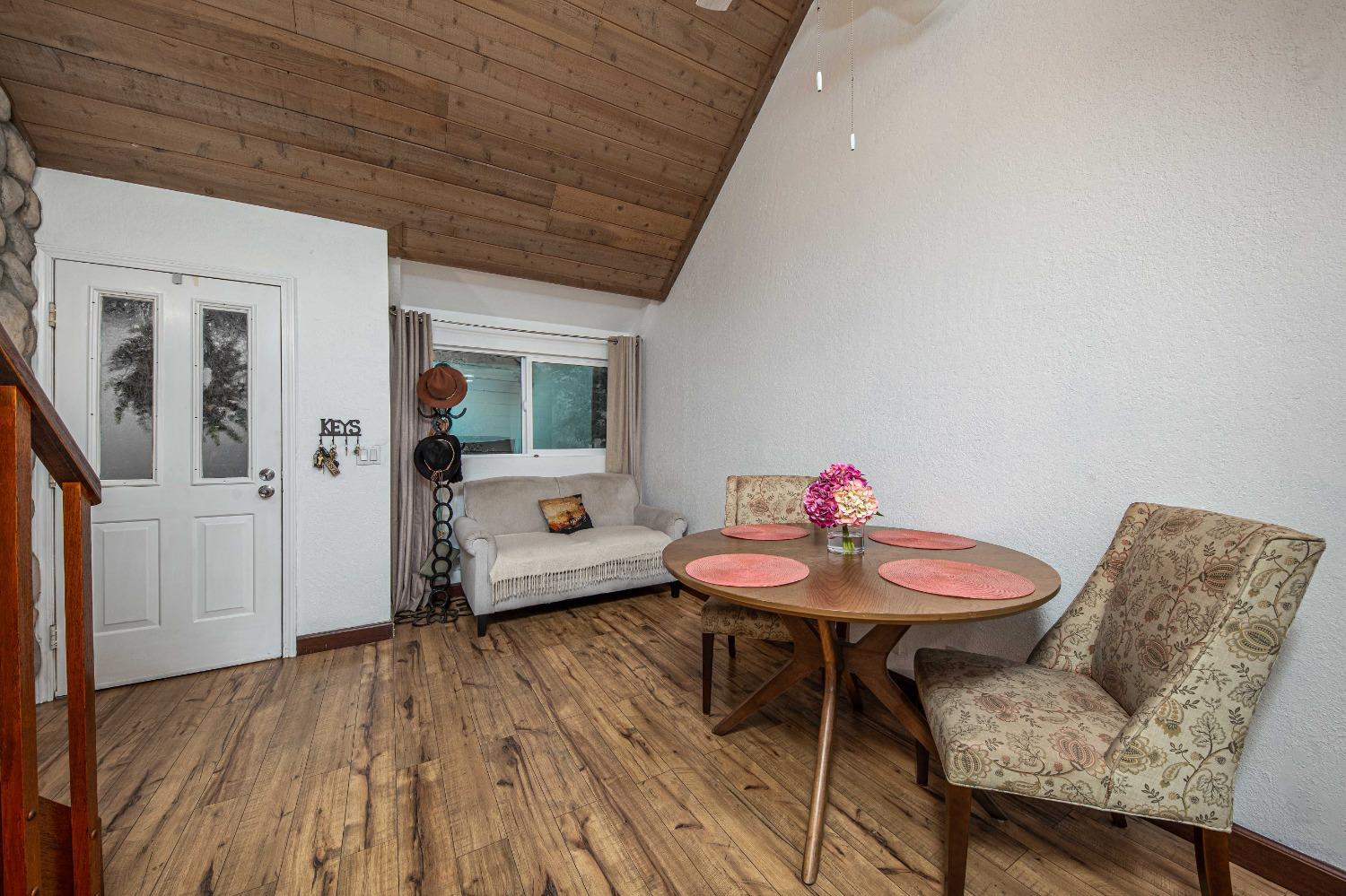 Detail Gallery Image 6 of 25 For 8667 Mariners Dr #33,  Stockton,  CA 95219 - 1 Beds | 1 Baths