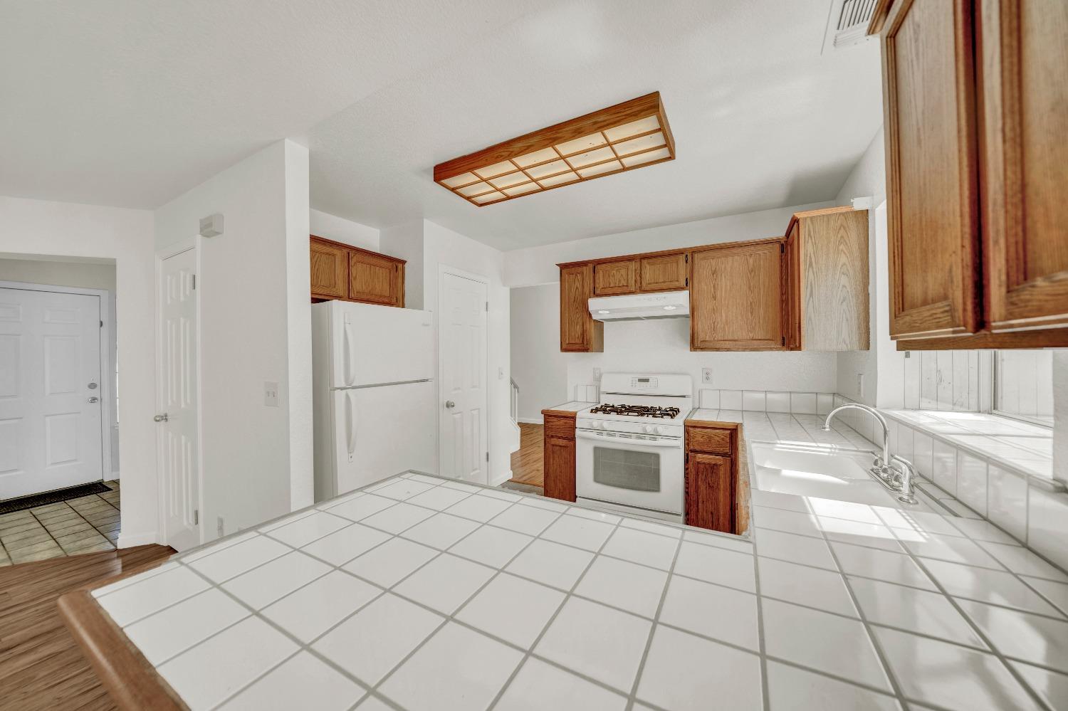 Detail Gallery Image 30 of 36 For 2820 Stone Ter, Modesto,  CA 95355 - 3 Beds | 2/1 Baths