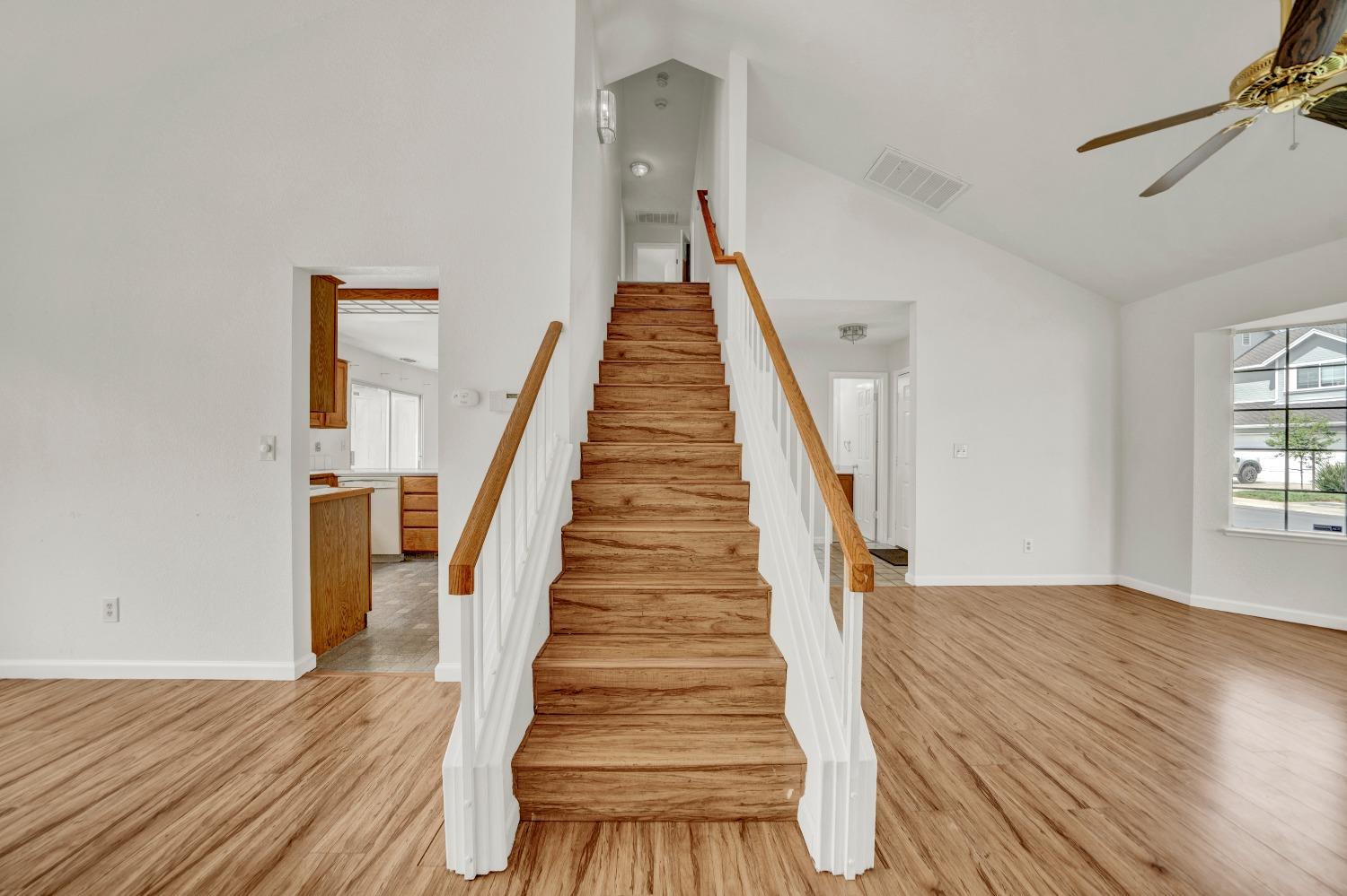 Detail Gallery Image 9 of 36 For 2820 Stone Ter, Modesto,  CA 95355 - 3 Beds | 2/1 Baths