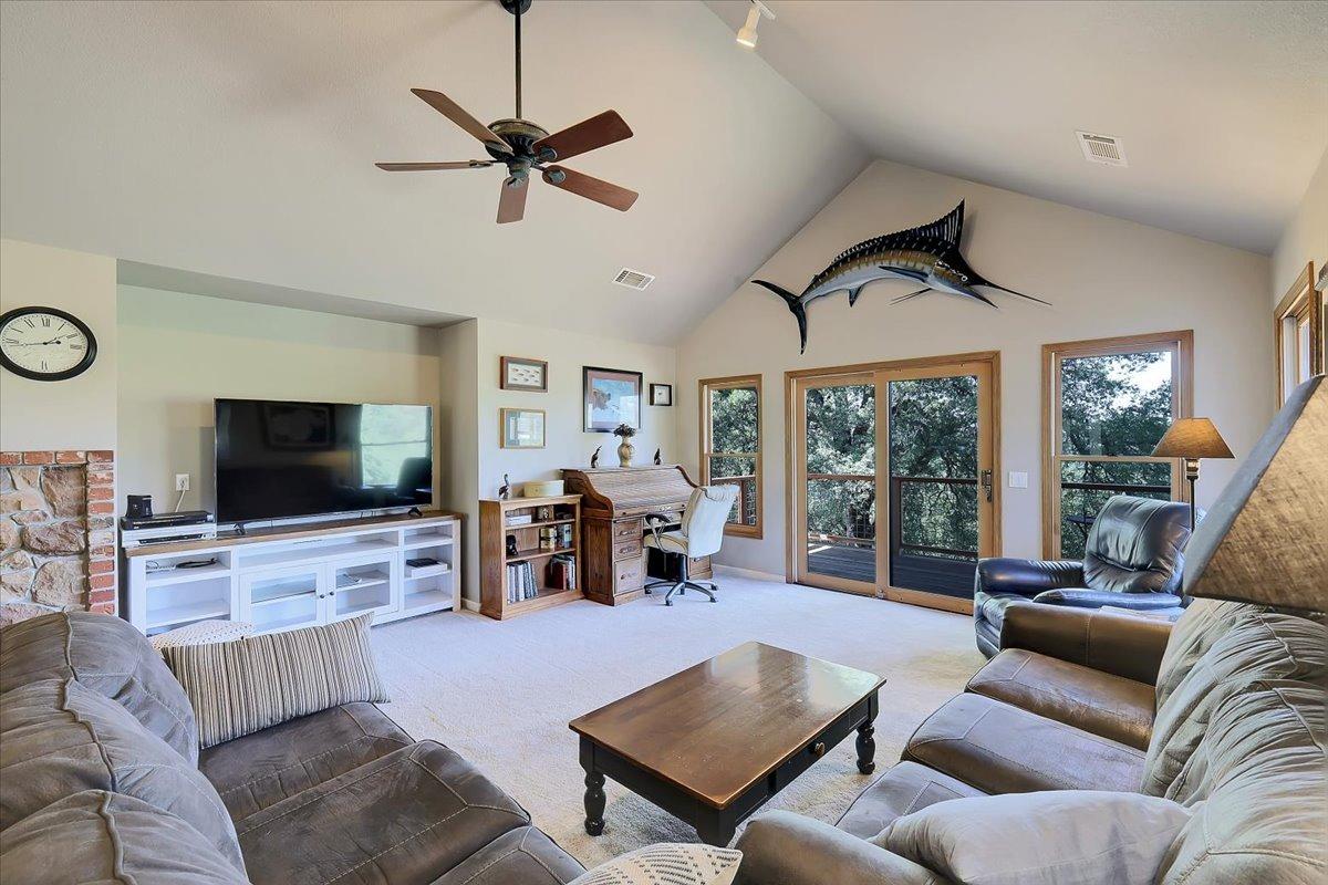 Detail Gallery Image 17 of 99 For 9521 Sicard Flat Rd, Browns Valley,  CA 95918 - 4 Beds | 3/1 Baths