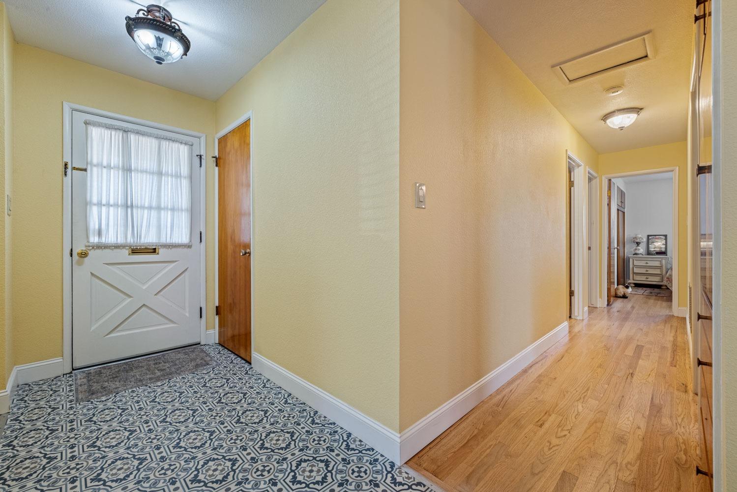 Detail Gallery Image 21 of 37 For 1610 Springwood Dr, Modesto,  CA 95350 - 3 Beds | 2 Baths