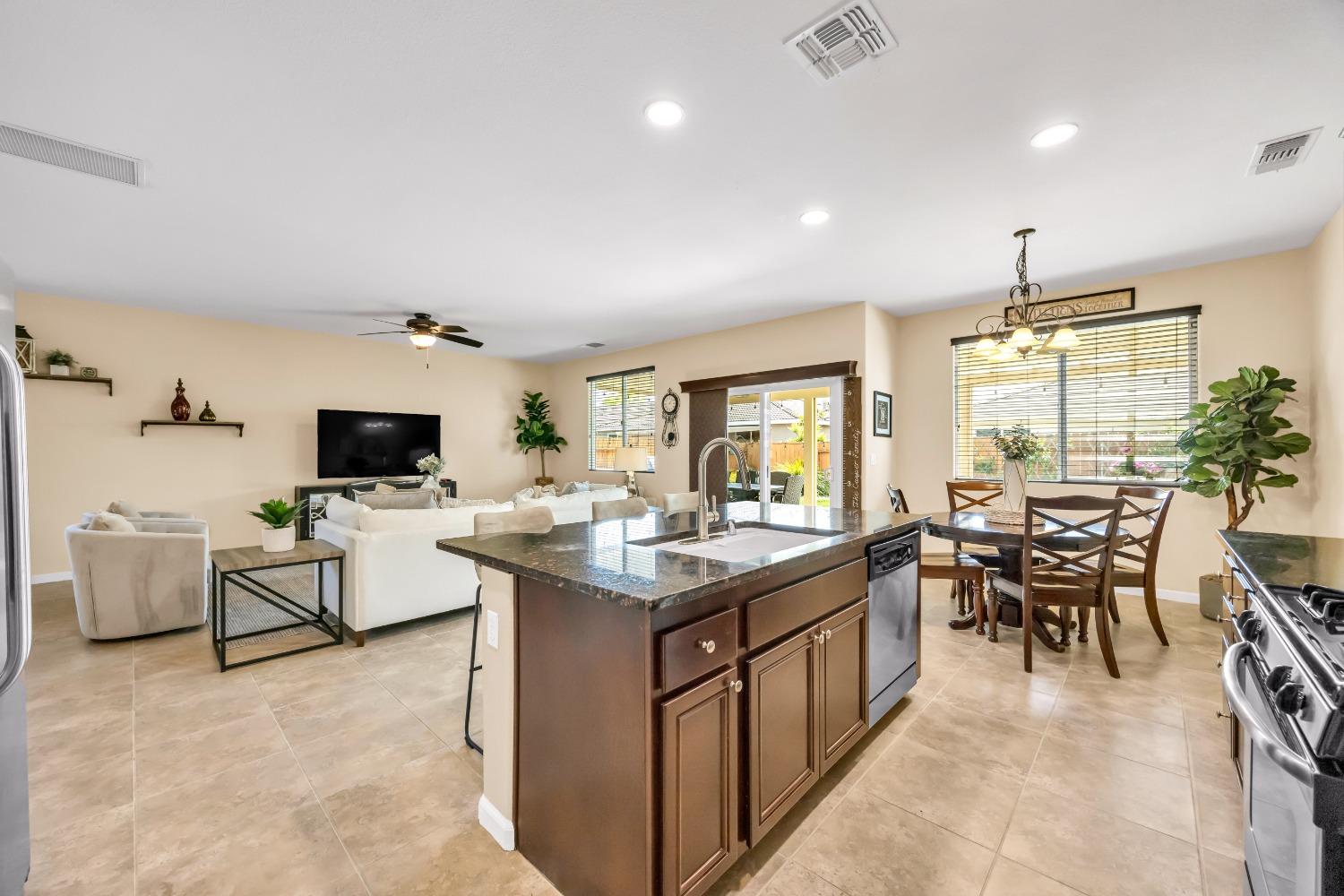Cuyamaca Circle, Rancho Cordova, California image 13