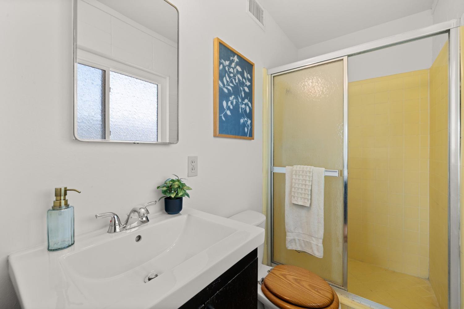 Pinot Way, Rancho Cordova, California image 30