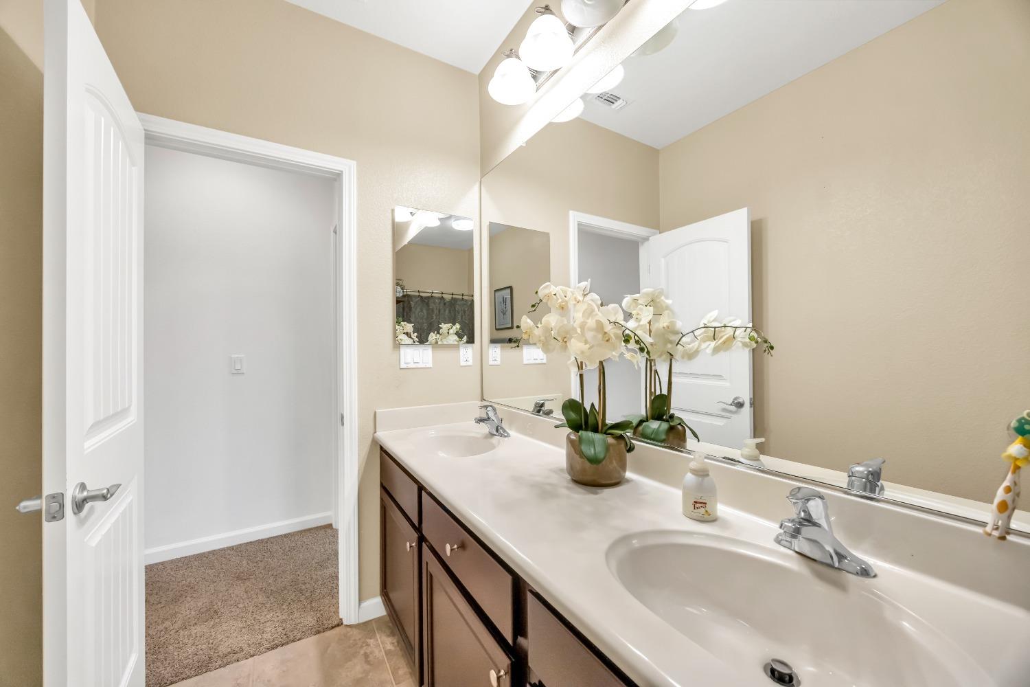 Cuyamaca Circle, Rancho Cordova, California image 30