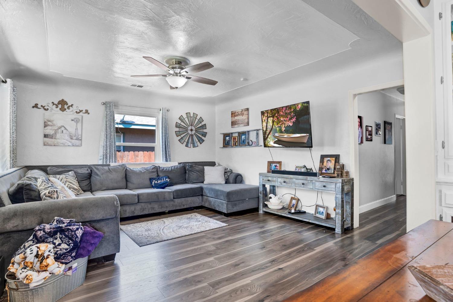 Detail Gallery Image 24 of 48 For 2112 6th St, Hughson,  CA 95326 - 3 Beds | 2 Baths