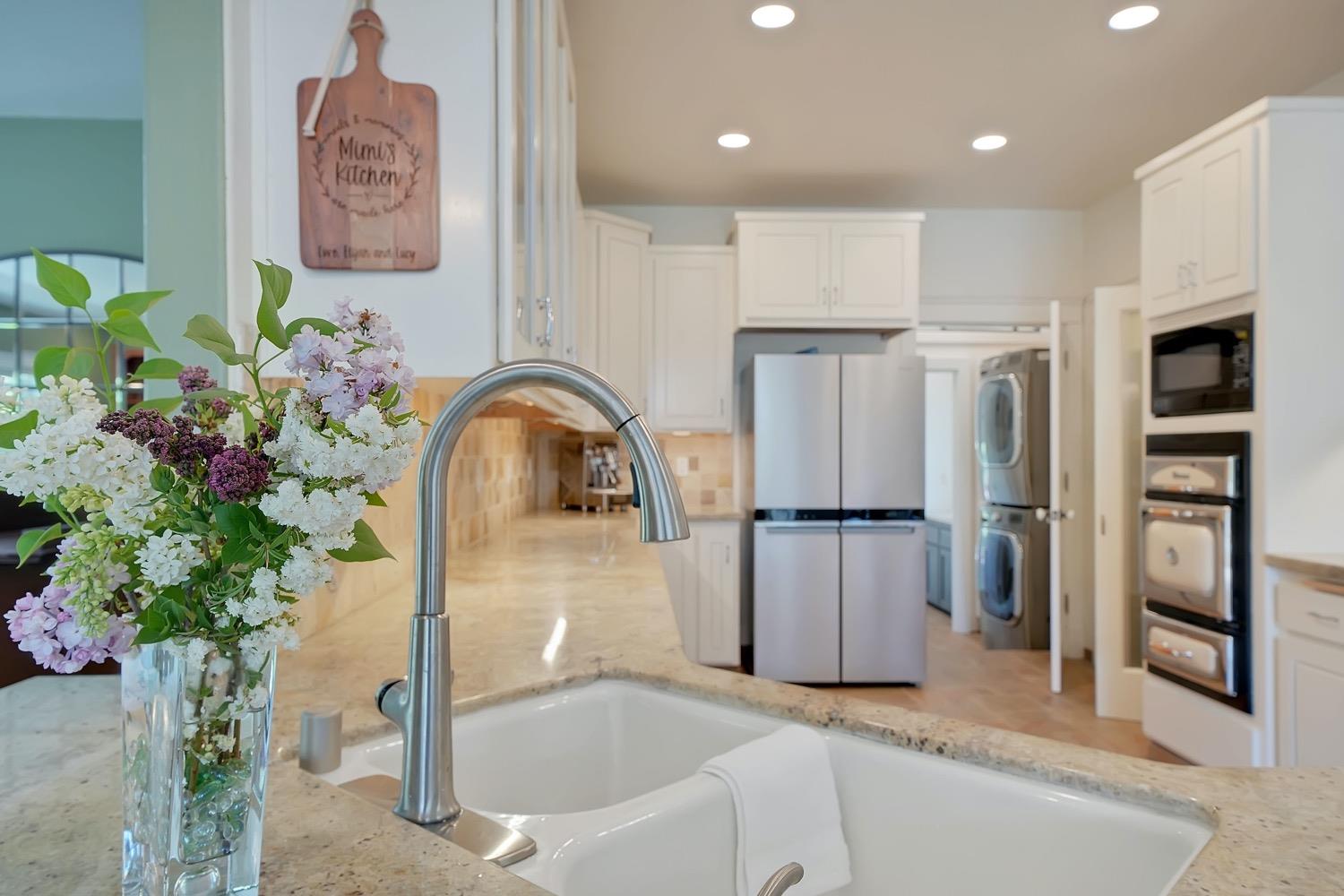 Detail Gallery Image 10 of 92 For 12860 Locust Ln, Sutter Creek,  CA 95685 - 3 Beds | 4 Baths