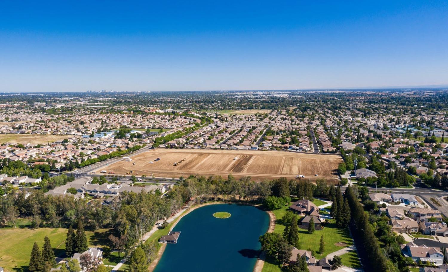 Spring Fern Way, Elk Grove, California image 9