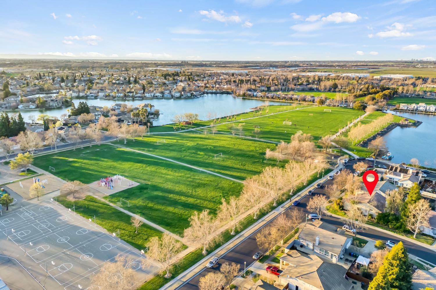 Lakepoint Drive, Elk Grove, California image 43