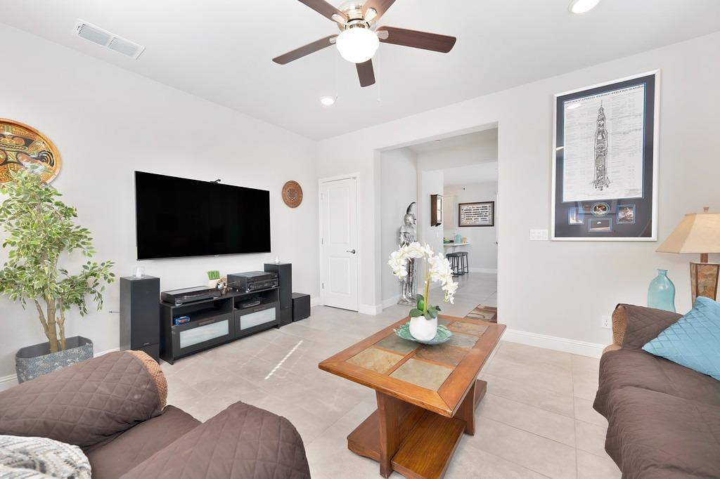 Portico Circle, Rancho Cordova, California image 8