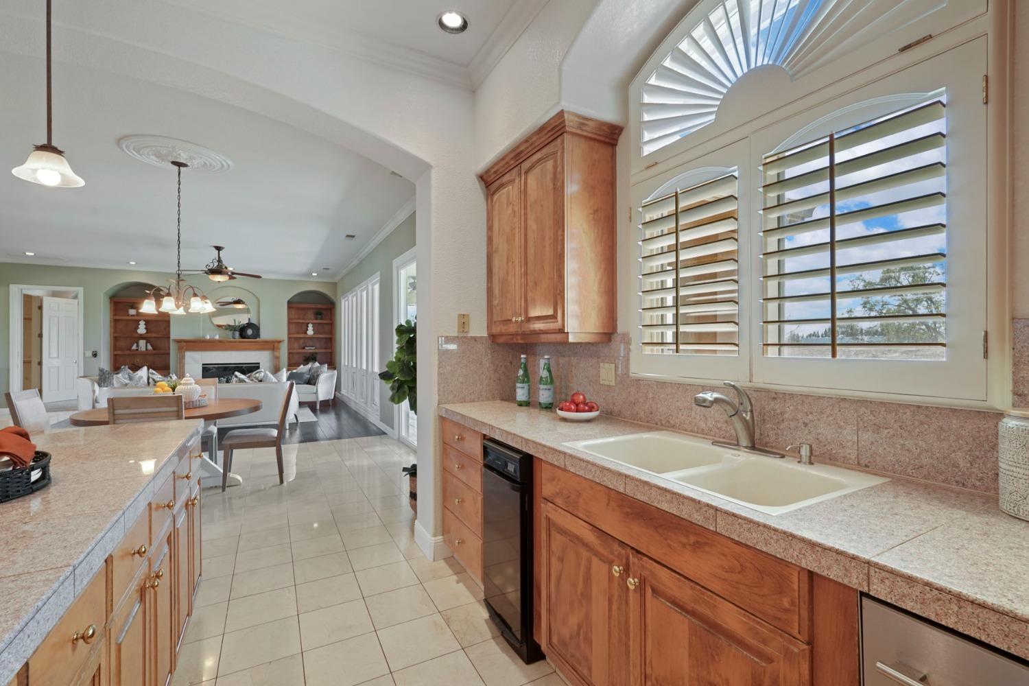 Detail Gallery Image 26 of 95 For 5474 Saint Andrews Dr, Stockton,  CA 95219 - 4 Beds | 3/1 Baths