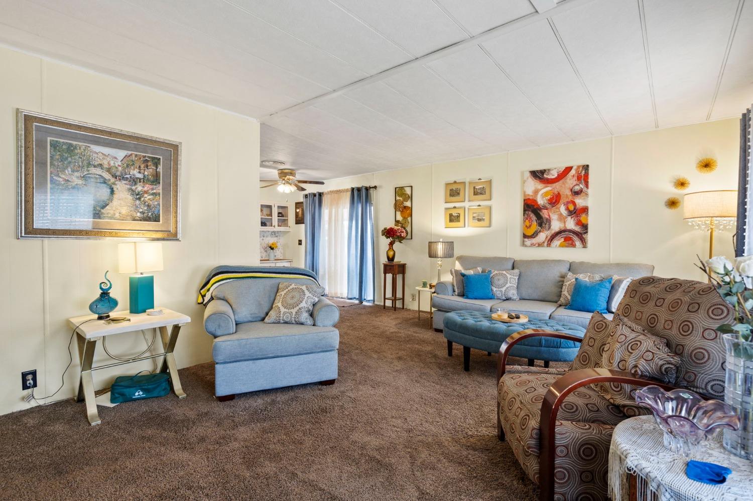 Detail Gallery Image 5 of 25 For 8181 Folsom Blvd 8, Sacramento,  CA 95826 - 2 Beds | 2 Baths