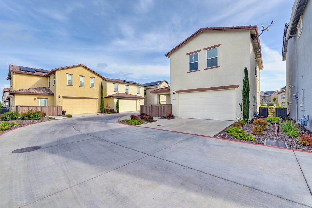 Portico Circle, Rancho Cordova, California image 39